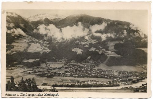 Panorama Richtung Kellerjoch mit der Insel "Eierl" im Vordergrund
