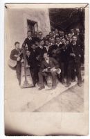 Dateiname=musik2.jpg
Dateigröße=108KB
Abmessungen: 673x1032
hinzugefügt am: 03. August 2006 musik2.jpg