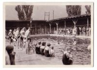 Dateiname=schwimmbad_paulinum2.jpg
Dateigröße=64KB
Abmessungen: 636x461
hinzugefügt am: 03. August 2006 schwimmbad_paulinum2.jpg